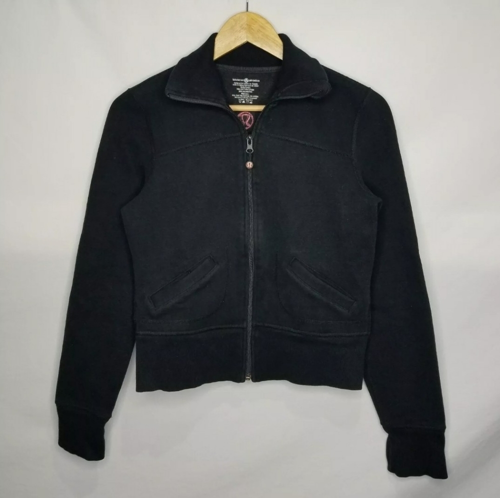 JACKET ♥︎VERY RARE♥︎ Lululemon Vintage Cropped Zip Up